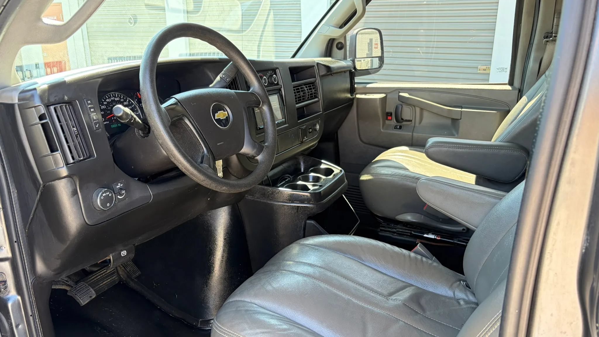Used 2016 Chevrolet Express 2500 LS RWD image 11