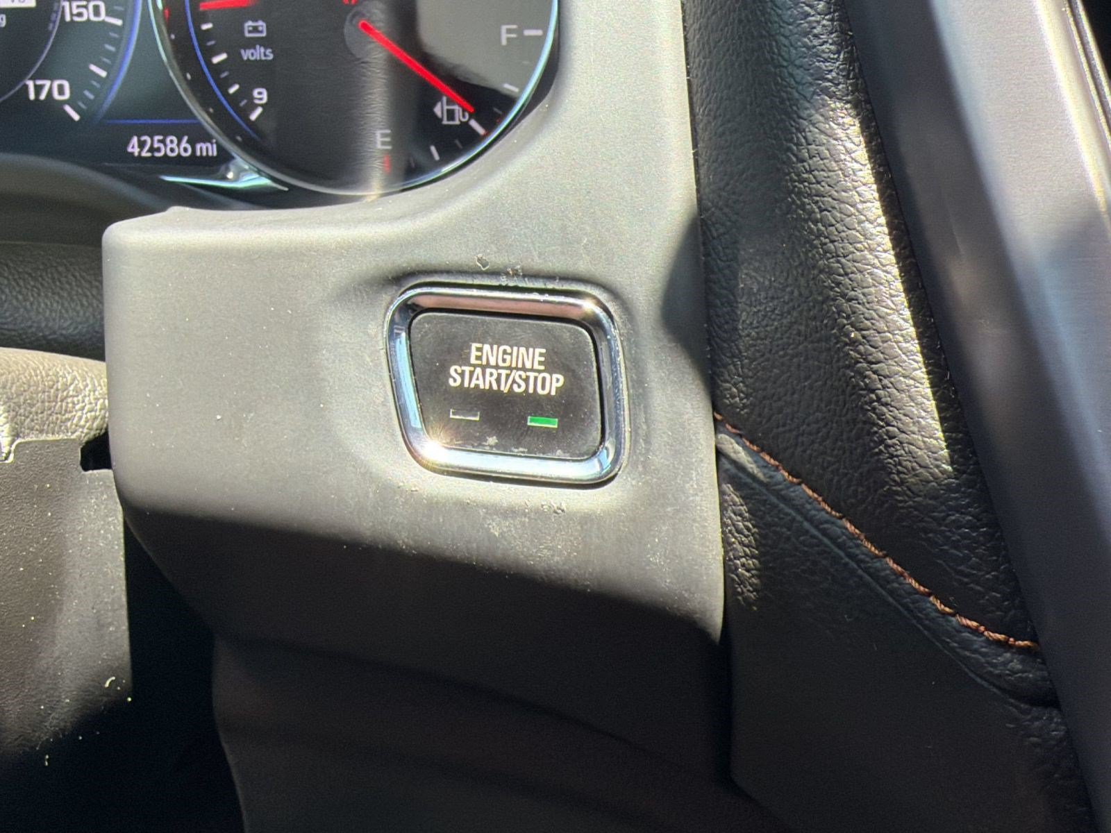 Used 2022 GMC Acadia AT4 w/ Technology Package AWD/4WD image 18