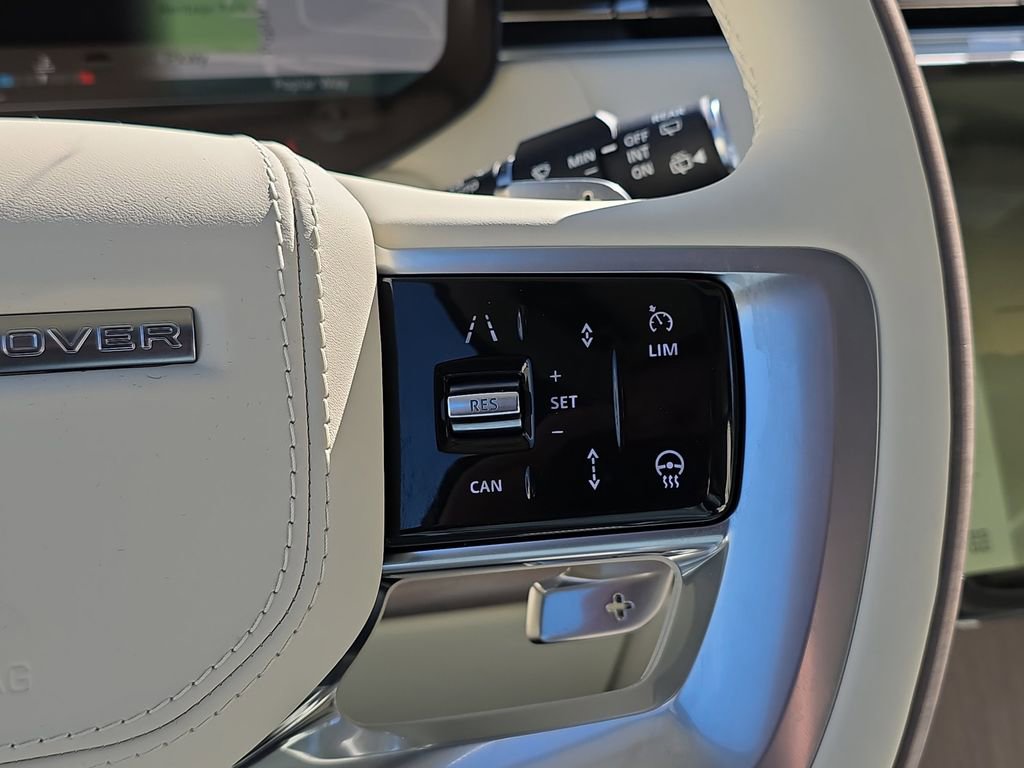 New 2026 Land Rover Range Rover SE image 18