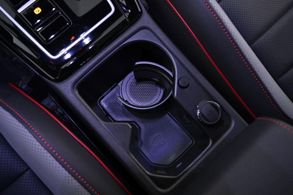 Used 2024 Volkswagen GTI SE image 23