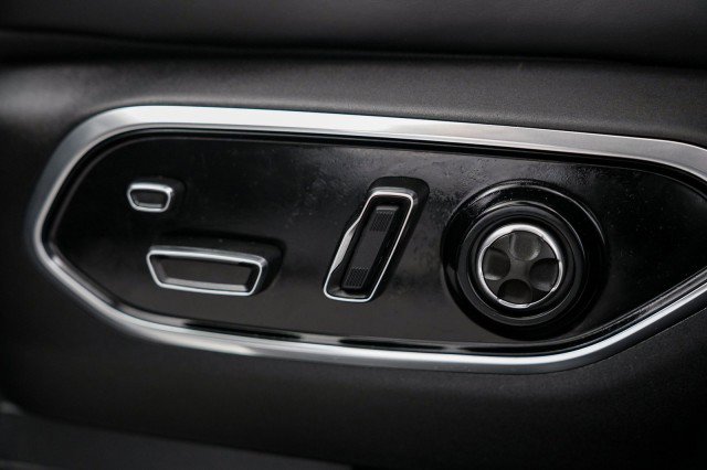 Used 2023 Jeep Grand Cherokee Summit image 26