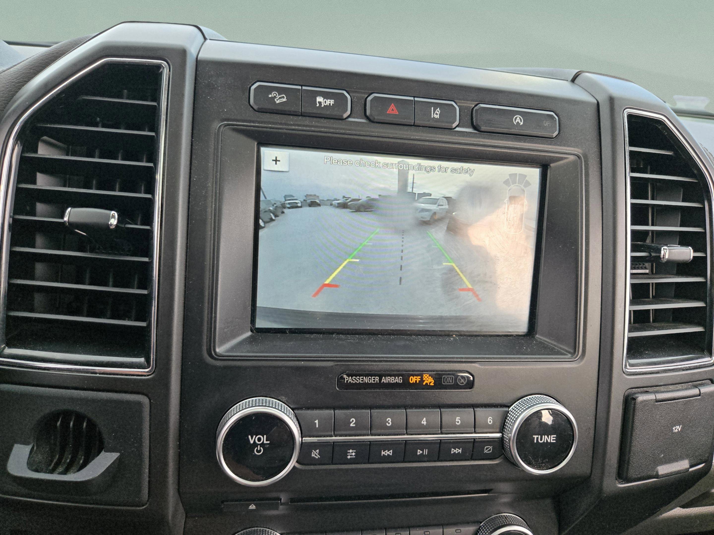 Used 2018 Ford Expedition Max Limited w/ Equipment Group 301A AWD/4WD image 9