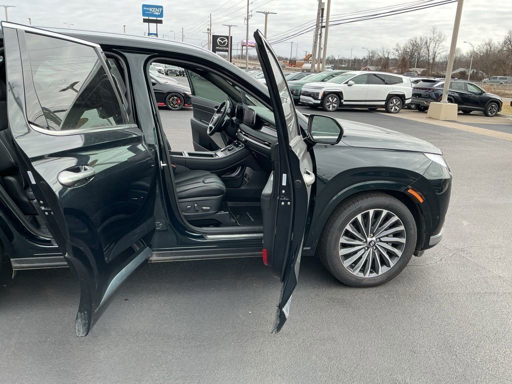 Used 2024 Hyundai Palisade Calligraphy image 20