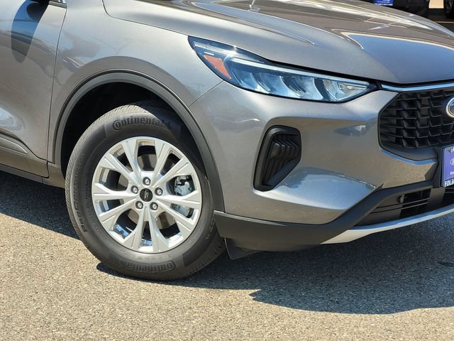Certified 2023 Ford Escape Active w/ Tech Pack #1 AWD/4WD image 6