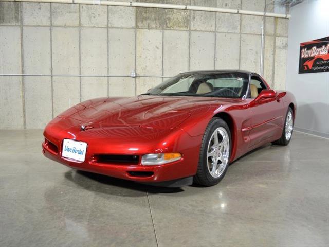 Used 2004 Chevrolet Corvette Coupe w/ Preferred Equipment Group image 4