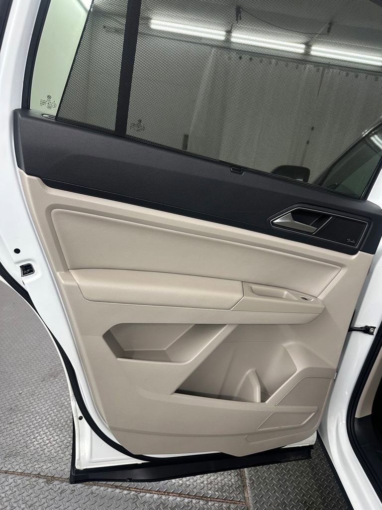 Used 2019 Volkswagen Atlas SEL Premium image 28