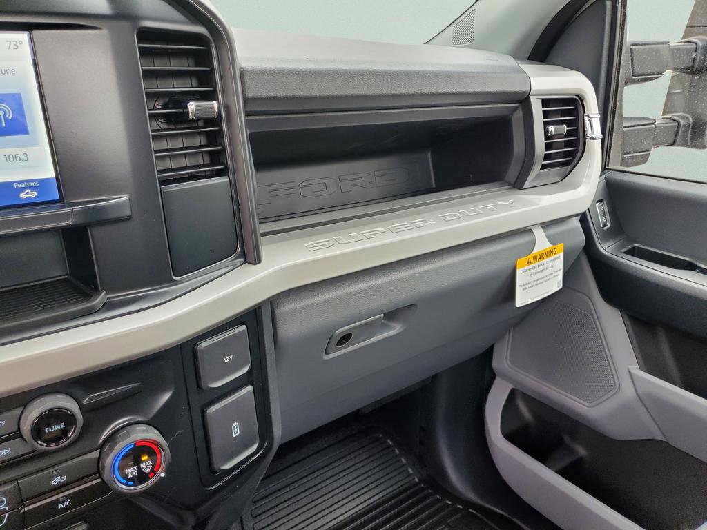 New 2025 Ford F550 4x4 Regular Cab Super Duty image 30