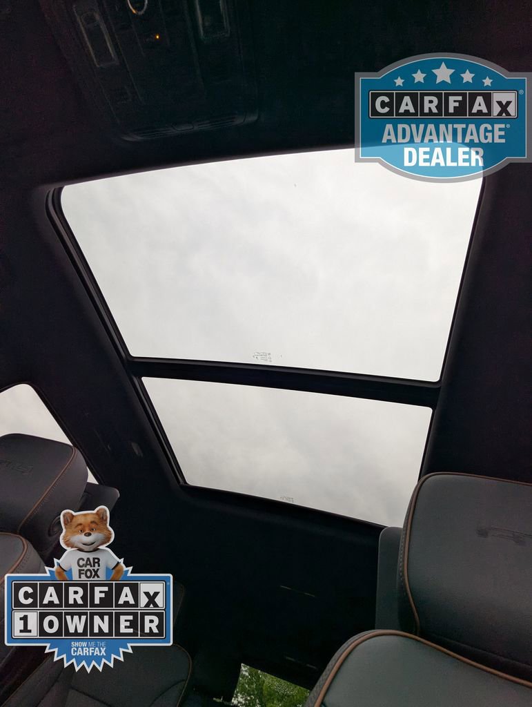 Used 2025 GMC Yukon AT4 w/ AT4 Premium Plus Package AWD/4WD image 11