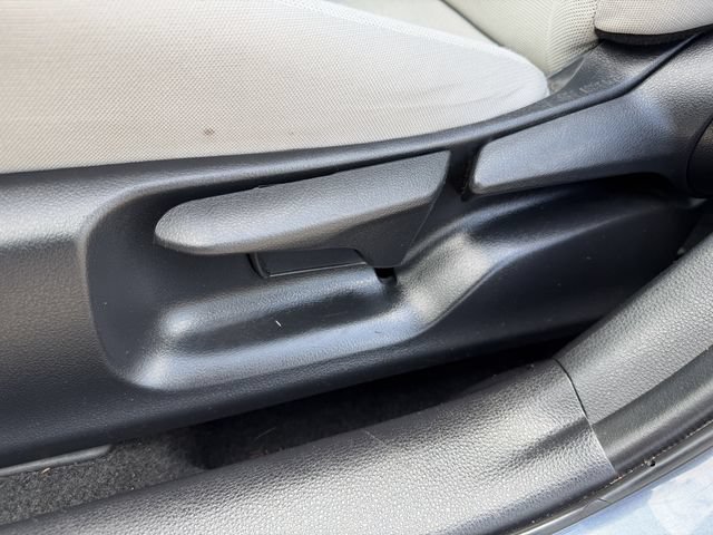 Used 2022 Toyota Corolla LE FWD image 24