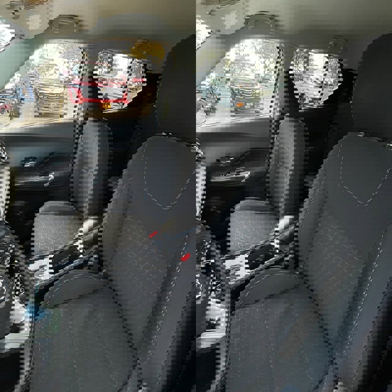 Used 2023 Nissan Kicks SV image 22