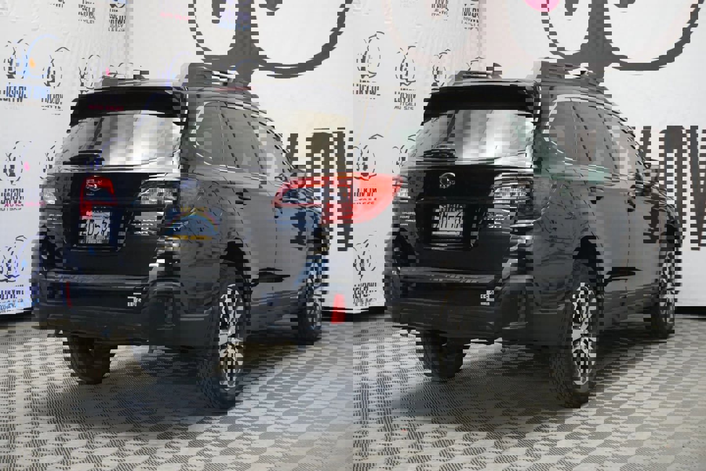 Used 2019 Subaru Outback 3.6R Limited w/ Popular Package #2 image 5