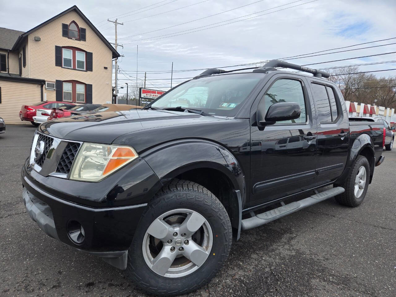 Used 2005 Nissan Frontier LE w/ (J01) Sunroof Pkg image 2