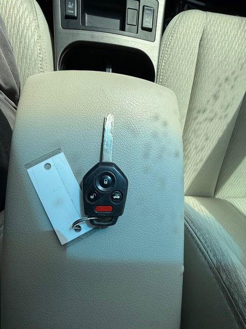 Used 2011 Subaru Legacy 2.5i Premium w/ All-Weather Pkg image 32