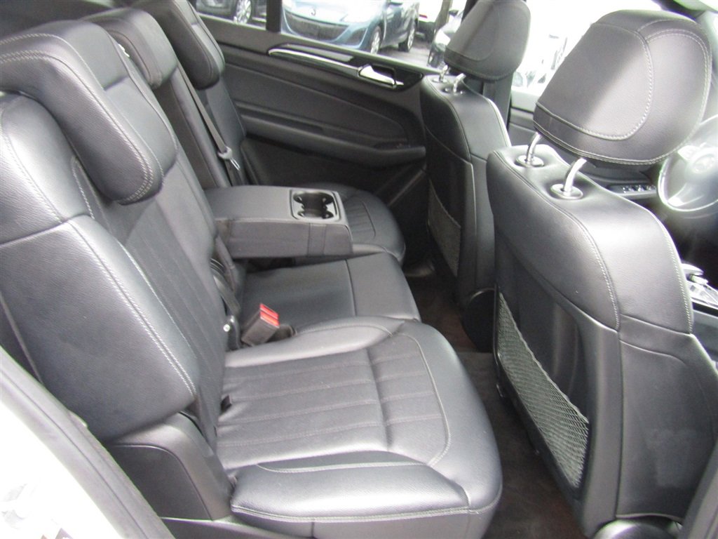 Used 2018 Mercedes-Benz GLS 450 4MATIC image 21