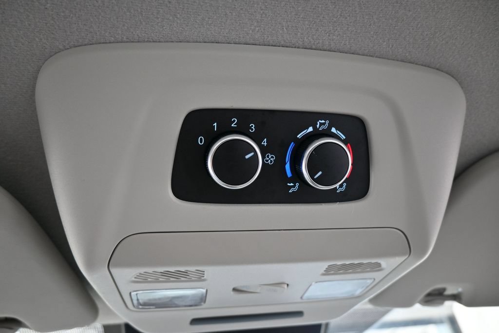 Used 2024 Ford Transit 350 XLT RWD image 32