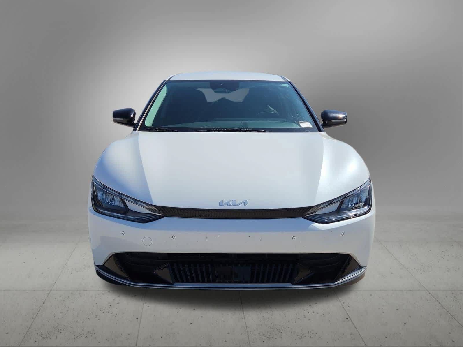 Certified 2022 Kia EV6 Wind RWD image 9