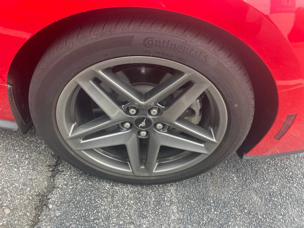 Used 2025 Ford Mustang GT RWD image 17