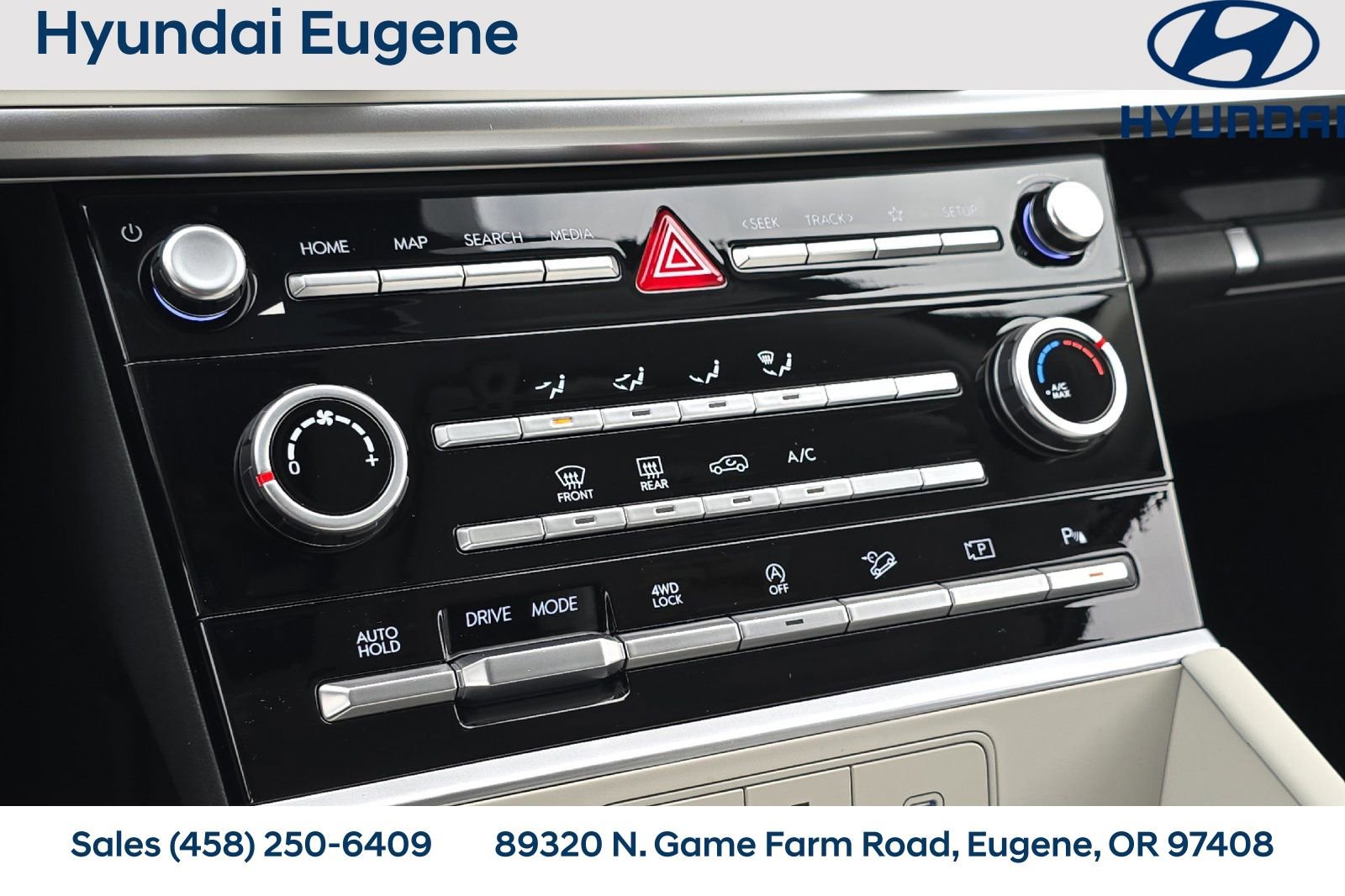 Used 2026 Hyundai Santa Fe SE w/ Tow & Go Package image 23