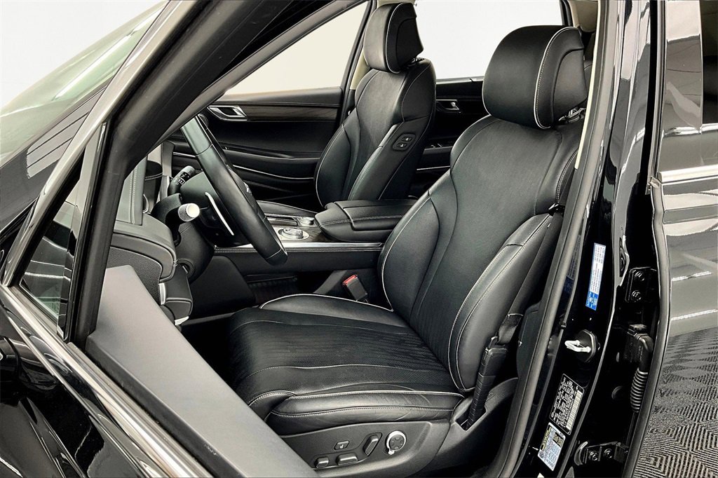 Used 2022 Genesis GV80 3.5T w/ Advanced Package 06 image 25