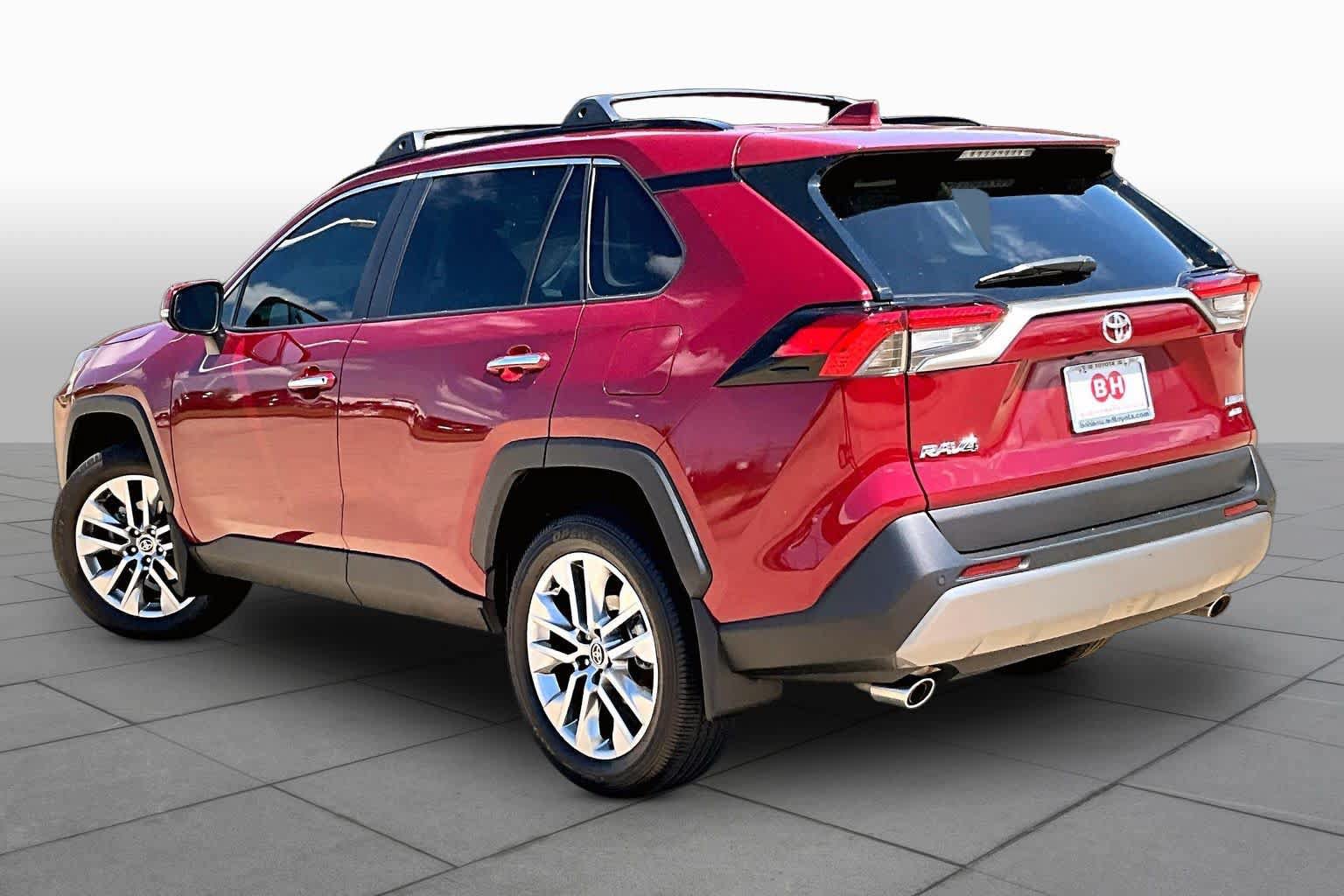 Used 2023 Toyota RAV4 Limited w/ Limited Grade Weather Package AWD/4WD image 12