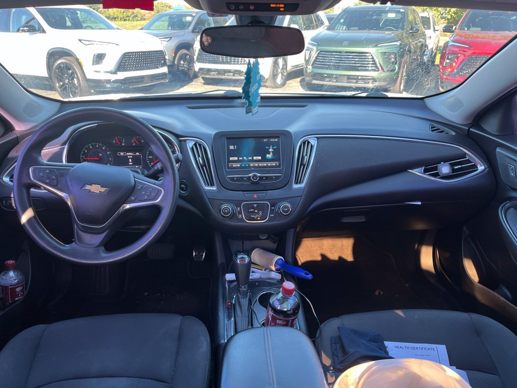 Used 2018 Chevrolet Malibu LT FWD image 5