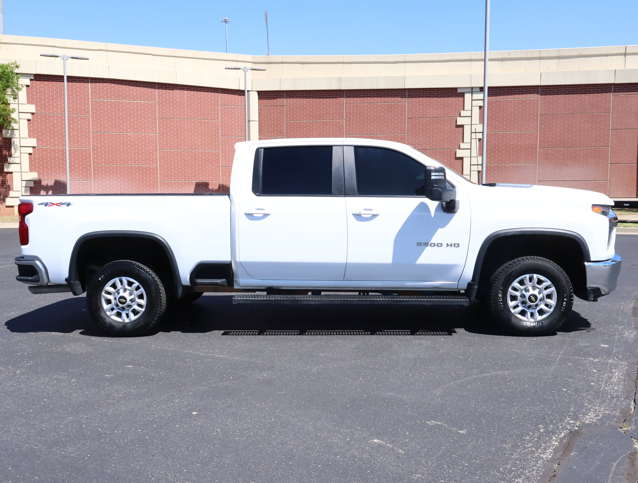 Used 2022 Chevrolet Silverado 2500 LT w/ Convenience Package AWD/4WD image 31