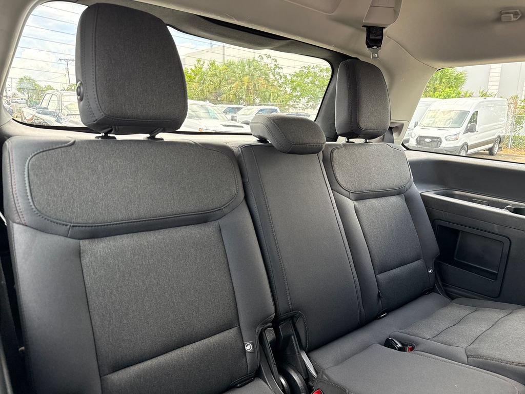 Used 2025 Ford Expedition Active RWD image 30