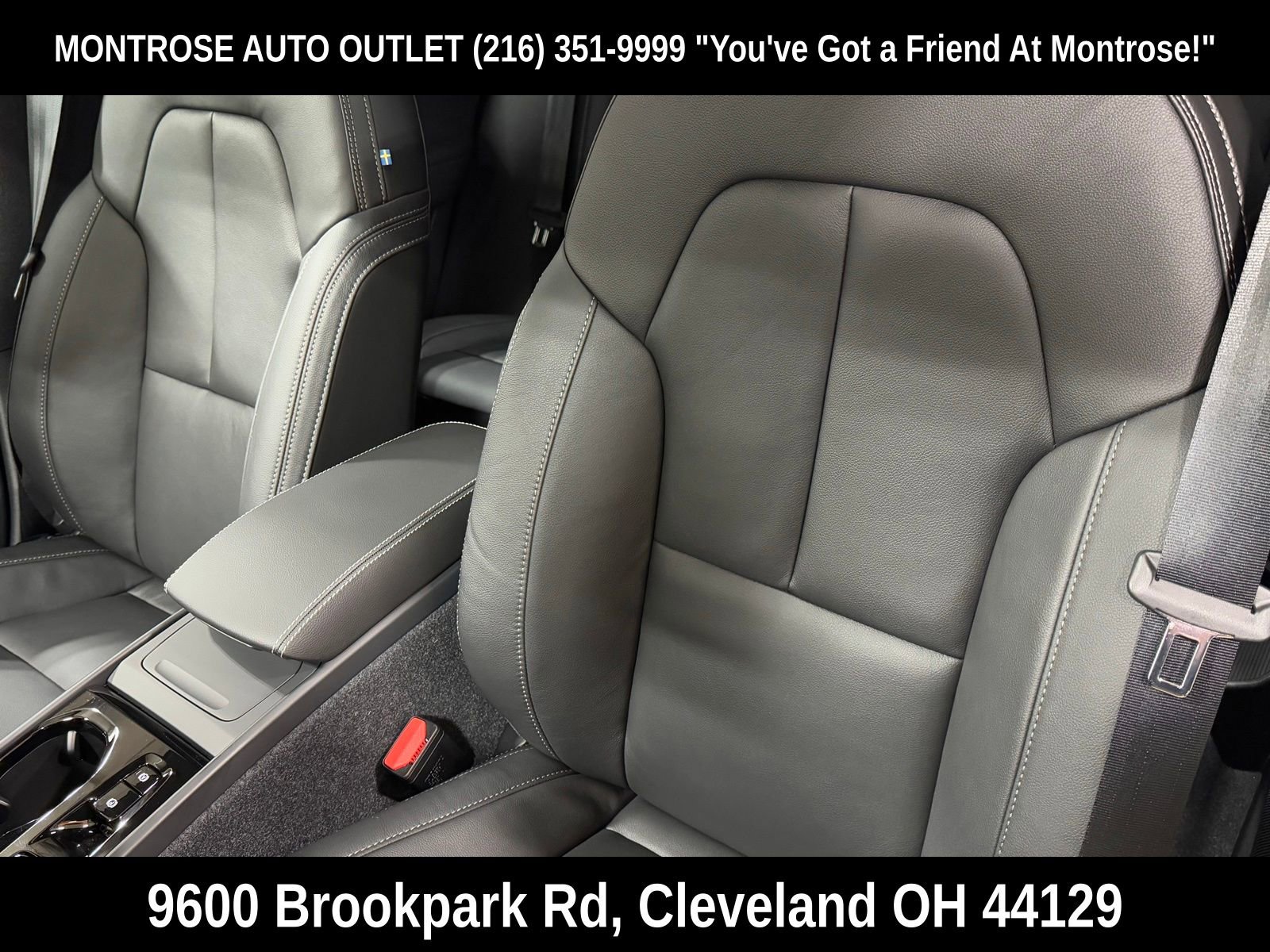 New 2026 Volvo XC40 B5 Plus w/ Protection Package Premier image 25