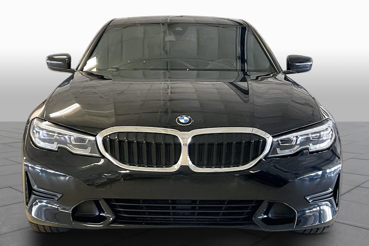 Used 2021 BMW 330i Sedan w/ Driving Assistance Package RWD image 3