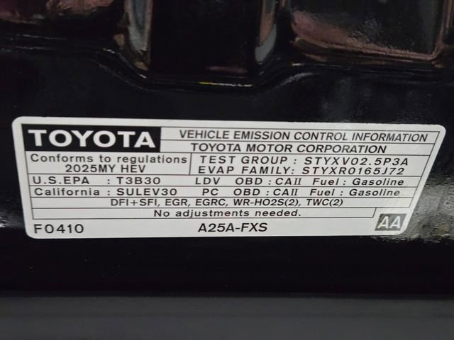 Used 2025 Toyota Camry SE image 27