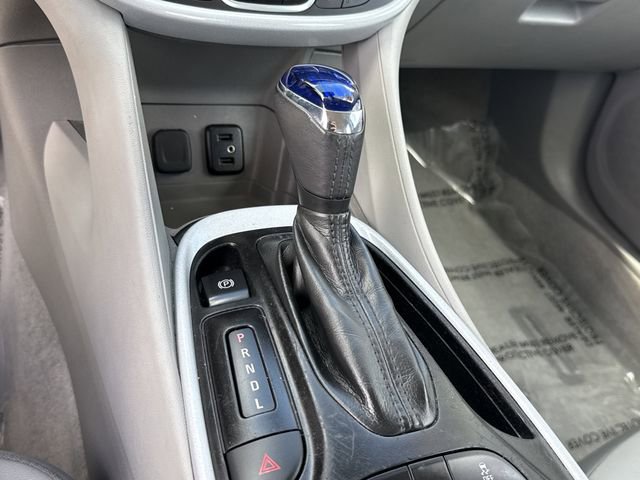 Used 2017 Chevrolet Volt LT w/ Comfort Package image 32