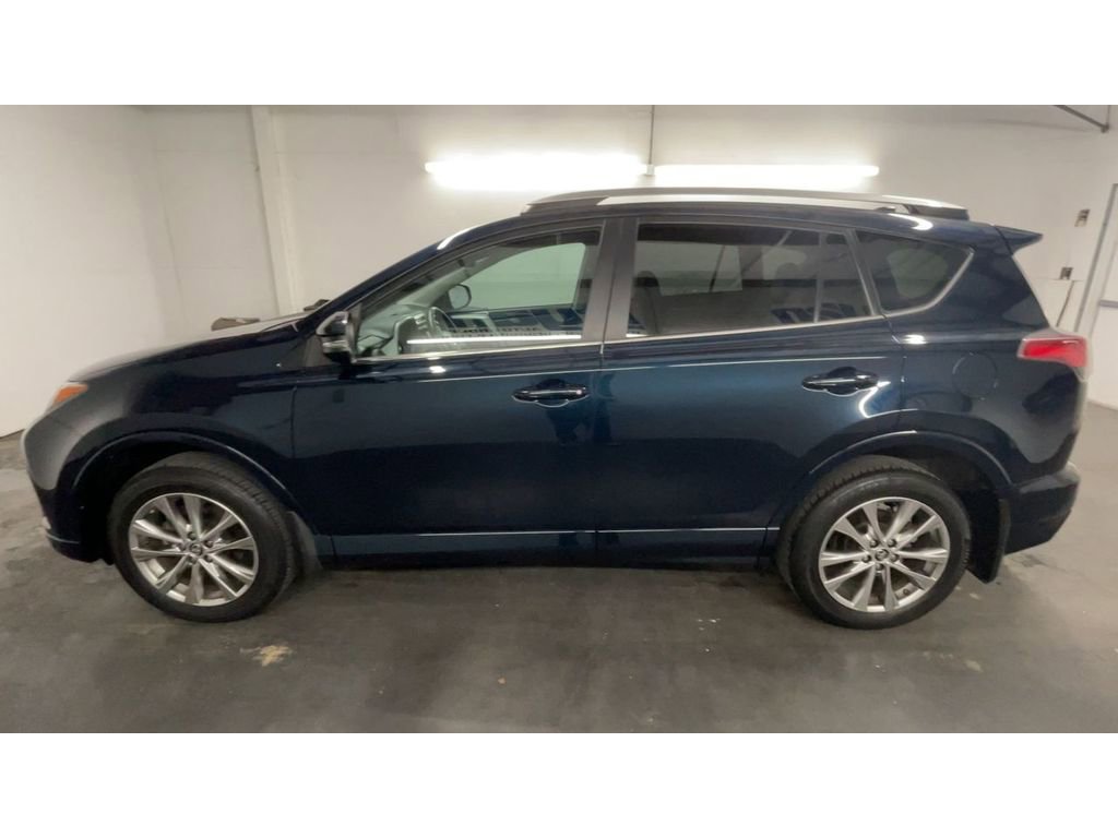 Used 2018 Toyota RAV4 Platinum image 5