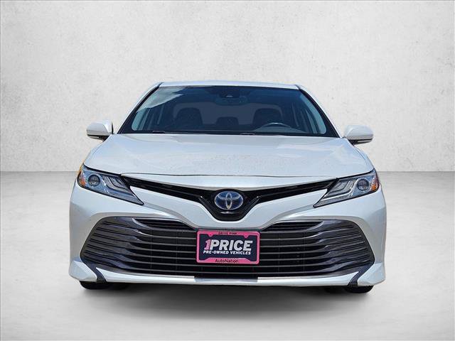 Used 2020 Toyota Camry XLE FWD video 2
