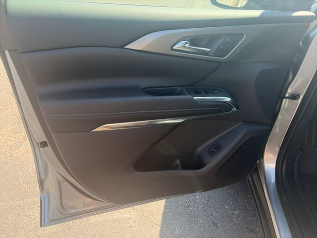 New 2027 Chevrolet Traverse LT w/ LPO, Floor Liner Package AWD/4WD image 18