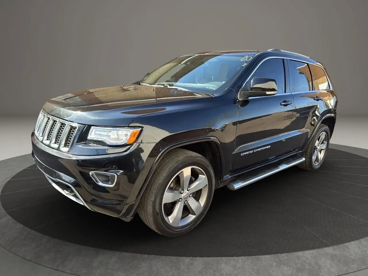 Used 2015 Jeep Grand Cherokee Overland w/ Advanced Technology Group AWD/4WD image 1