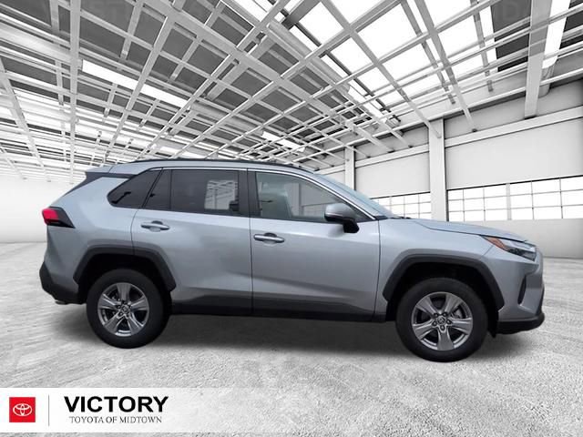 Used 2025 Toyota RAV4 XLE FWD video 2