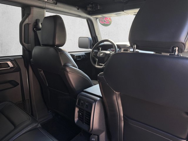 Used 2025 Ford Bronco Outer Banks AWD/4WD image 21