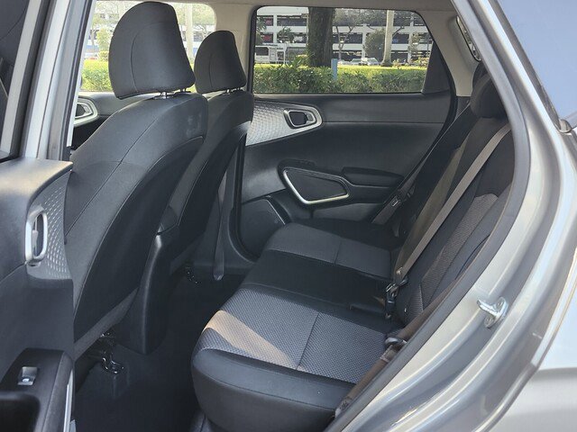 Used 2022 Kia Soul LX w/ Technology Package image 4