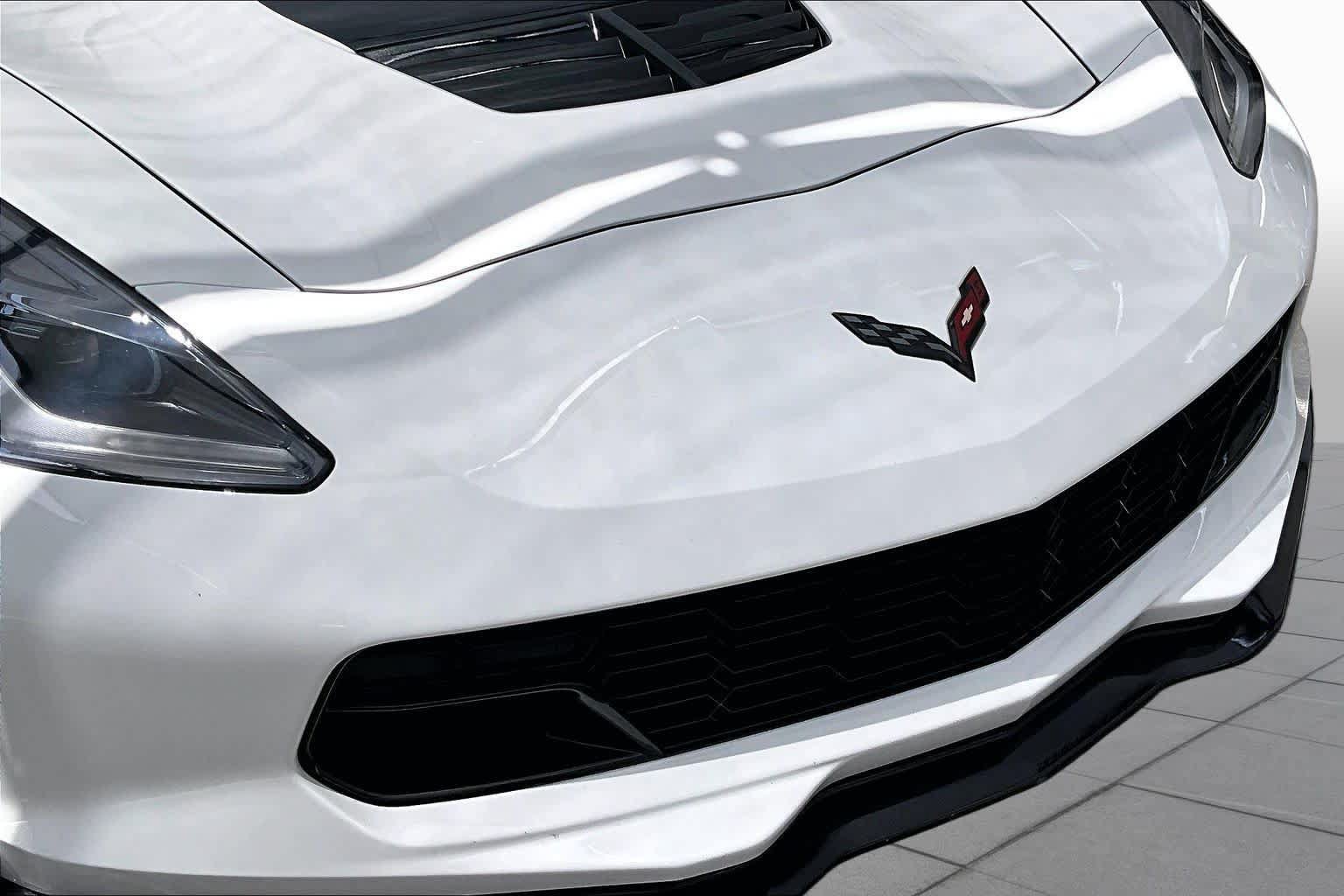 Used 2015 Chevrolet Corvette Z06 w/ 2LZ Preferred Equipment Group RWD image 26