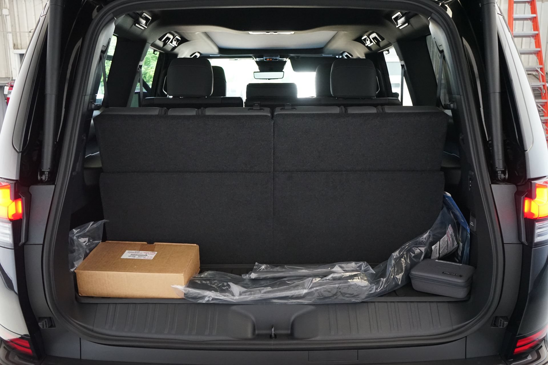 Used 2026 Lexus GX 550 w/ Accessory Package (ZB) AWD/4WD image 27