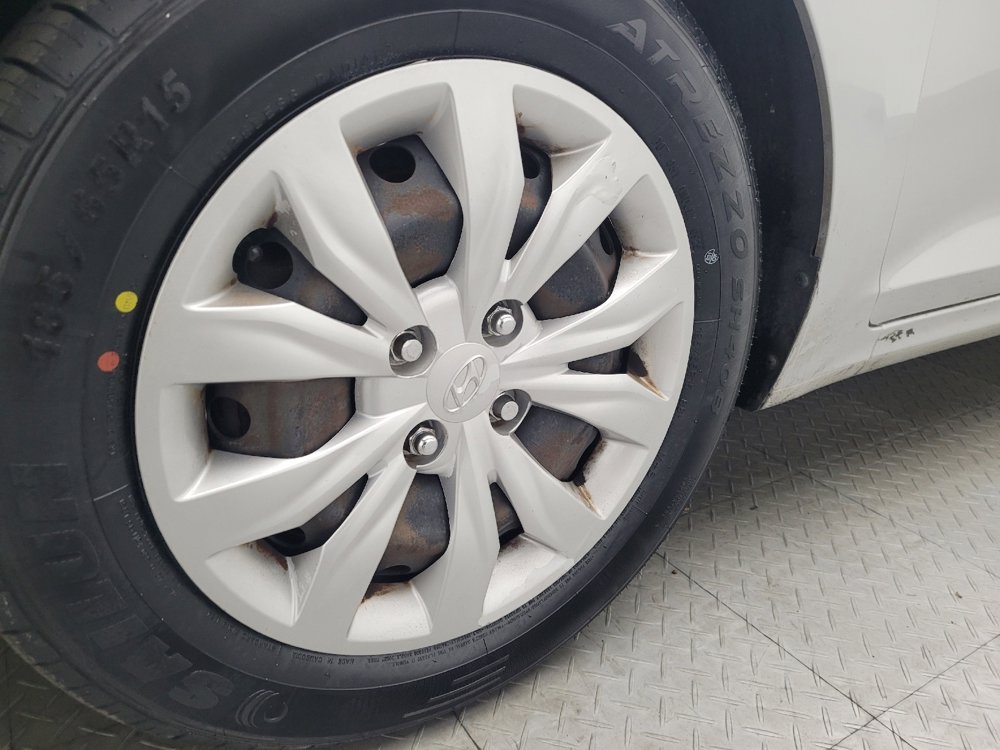 Used 2020 Hyundai Accent SE image 31