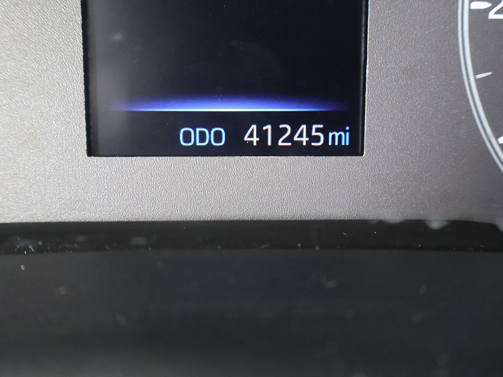 Used 2024 Toyota Corolla LE FWD image 31
