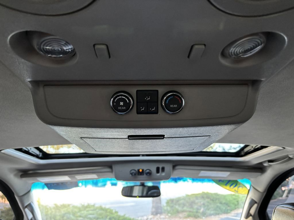 Used 2014 Nissan Armada Platinum image 20