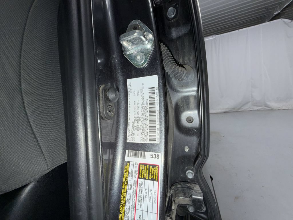 Used 2021 Toyota Tacoma SR AWD/4WD image 15