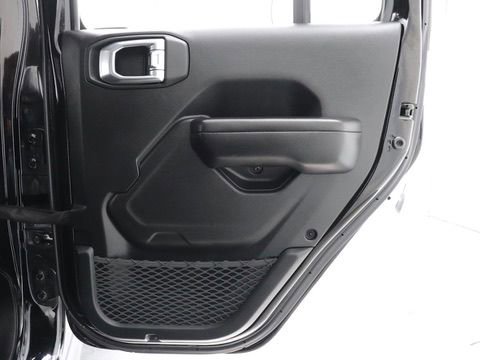 Used 2021 Jeep Gladiator Willys image 37