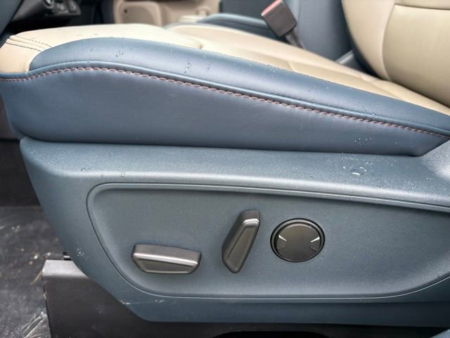 New 2025 Ford Maverick Lariat image 24