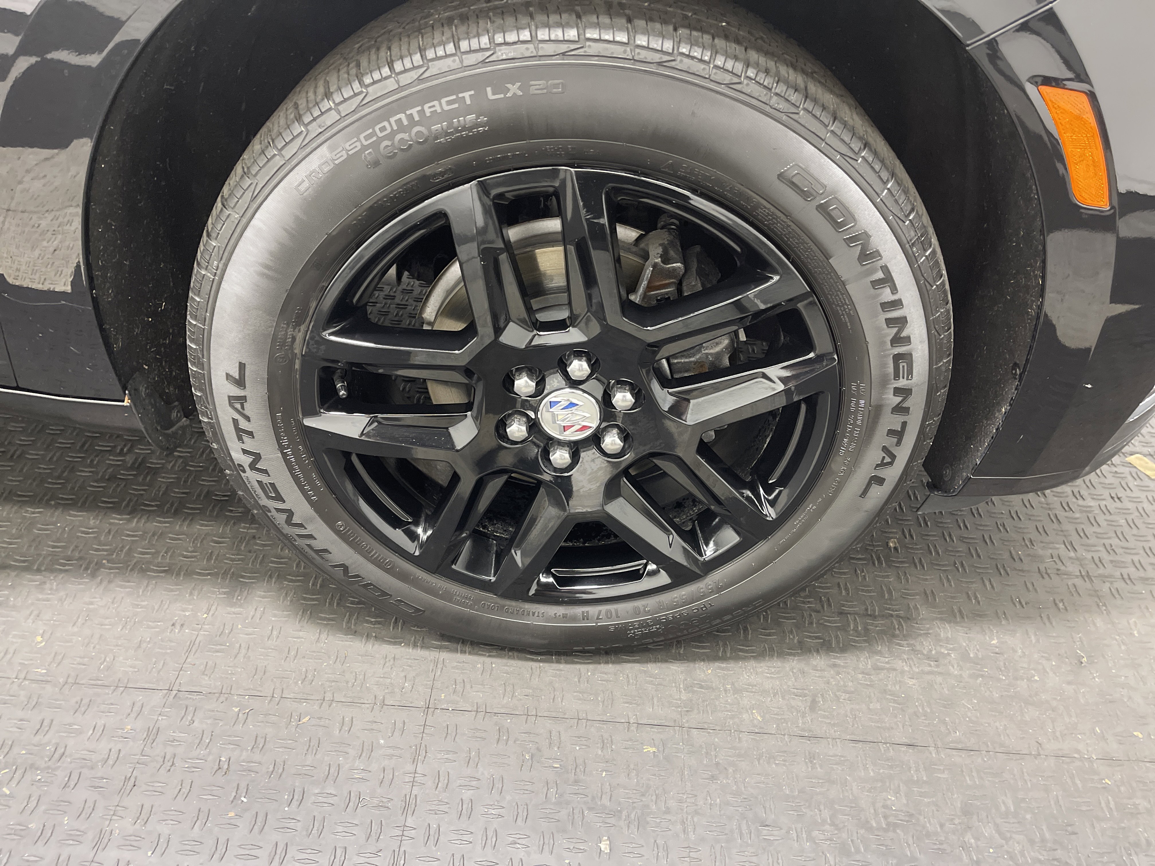 Used 2024 Buick Enclave Avenir image 29