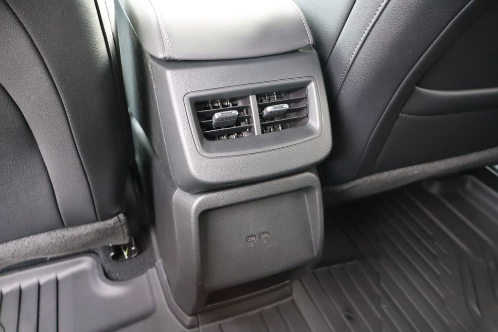 New 2026 Chevrolet Equinox EV LT image 37