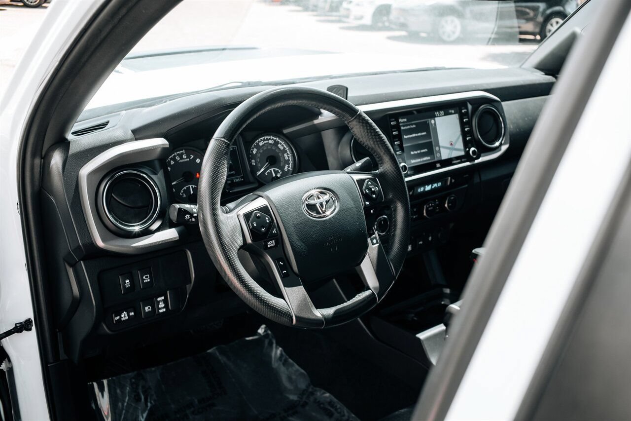 Used 2023 Toyota Tacoma TRD Pro AWD/4WD image 17