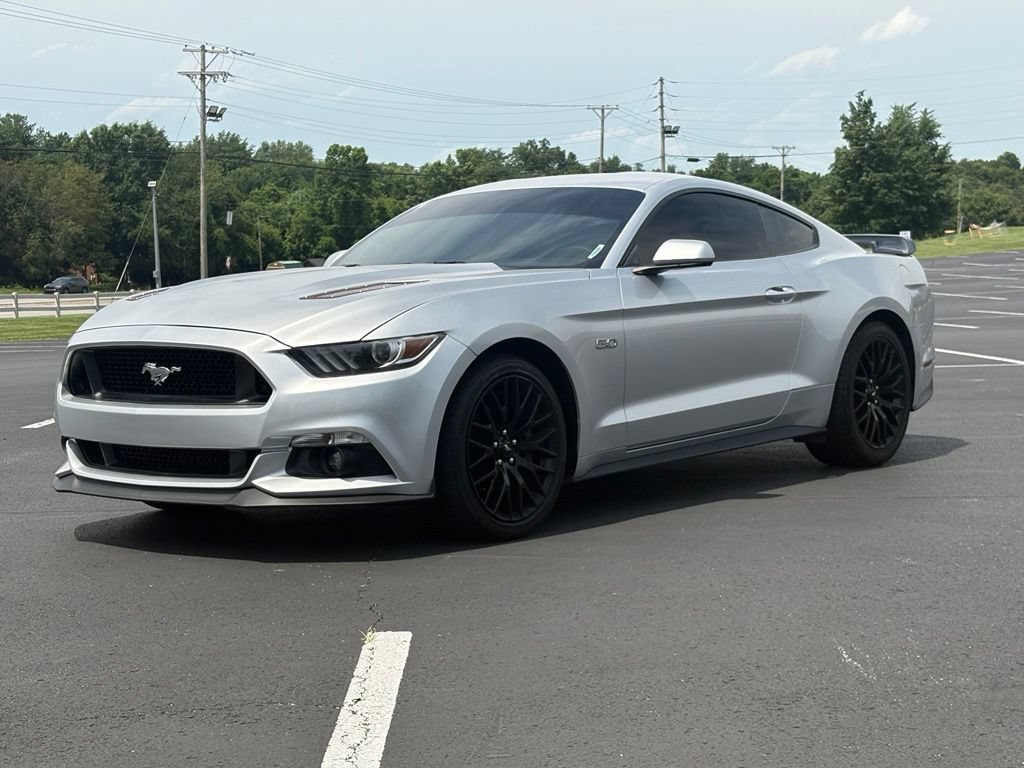 Used 2017 Ford Mustang GT w/ GT Performance Package RWD image 4